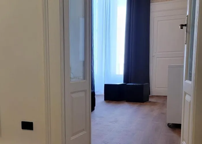 Station 1 Apartment *