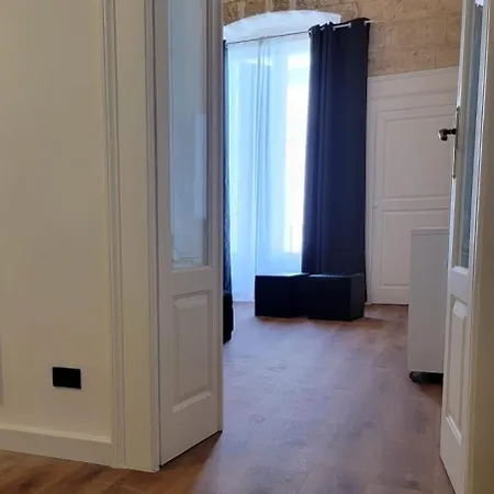 Station 1 Apartman *